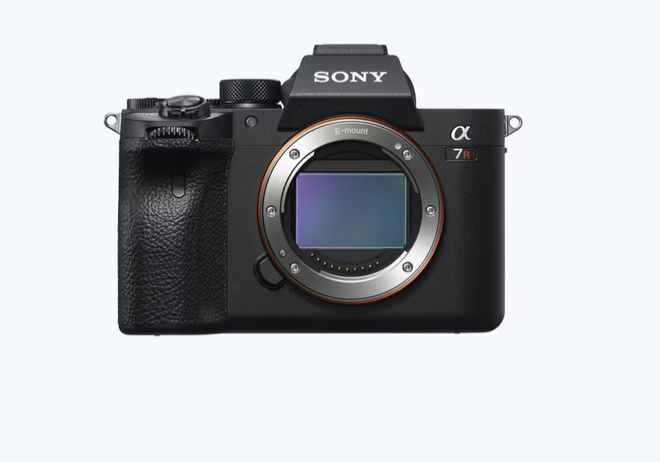Sony a7r4 + 3 battery 2 card