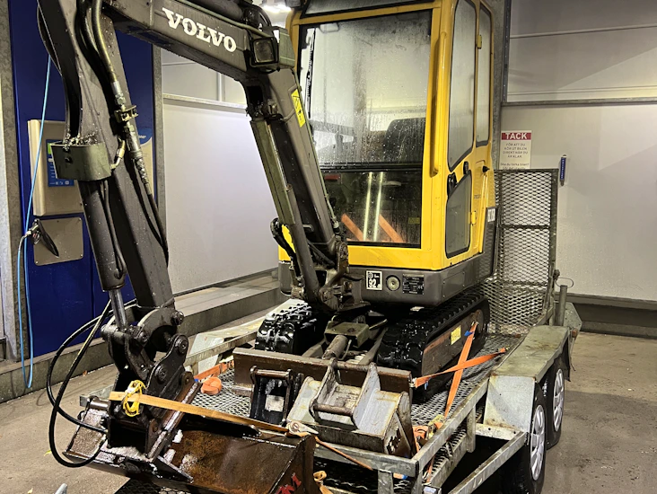 Grävmaskin volvo ec15b (ca 2ton)