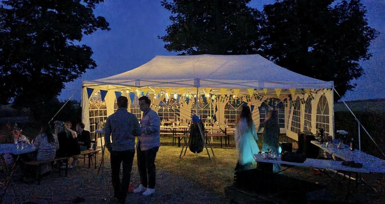 Partytält 8x4 