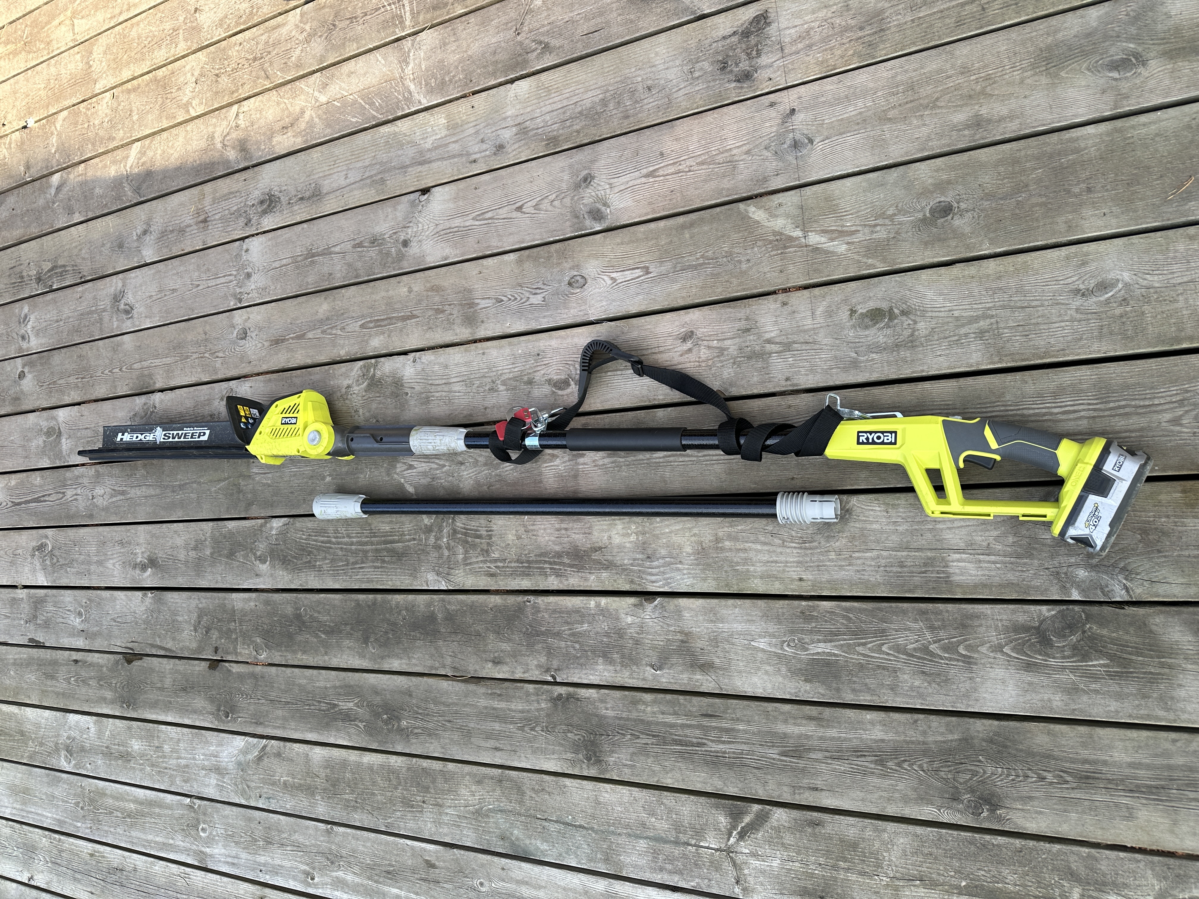 Batteridriven häcksax