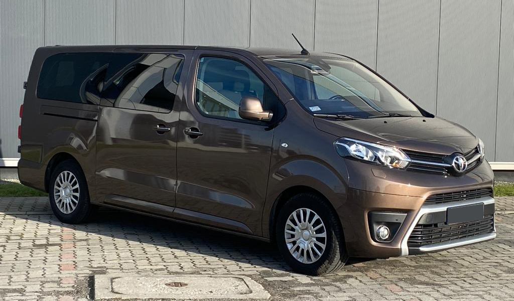 Toyota proace electric - lang modell
