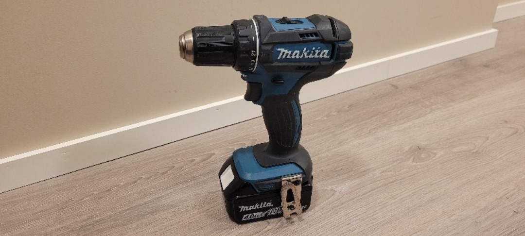 Makita ddf482 18v