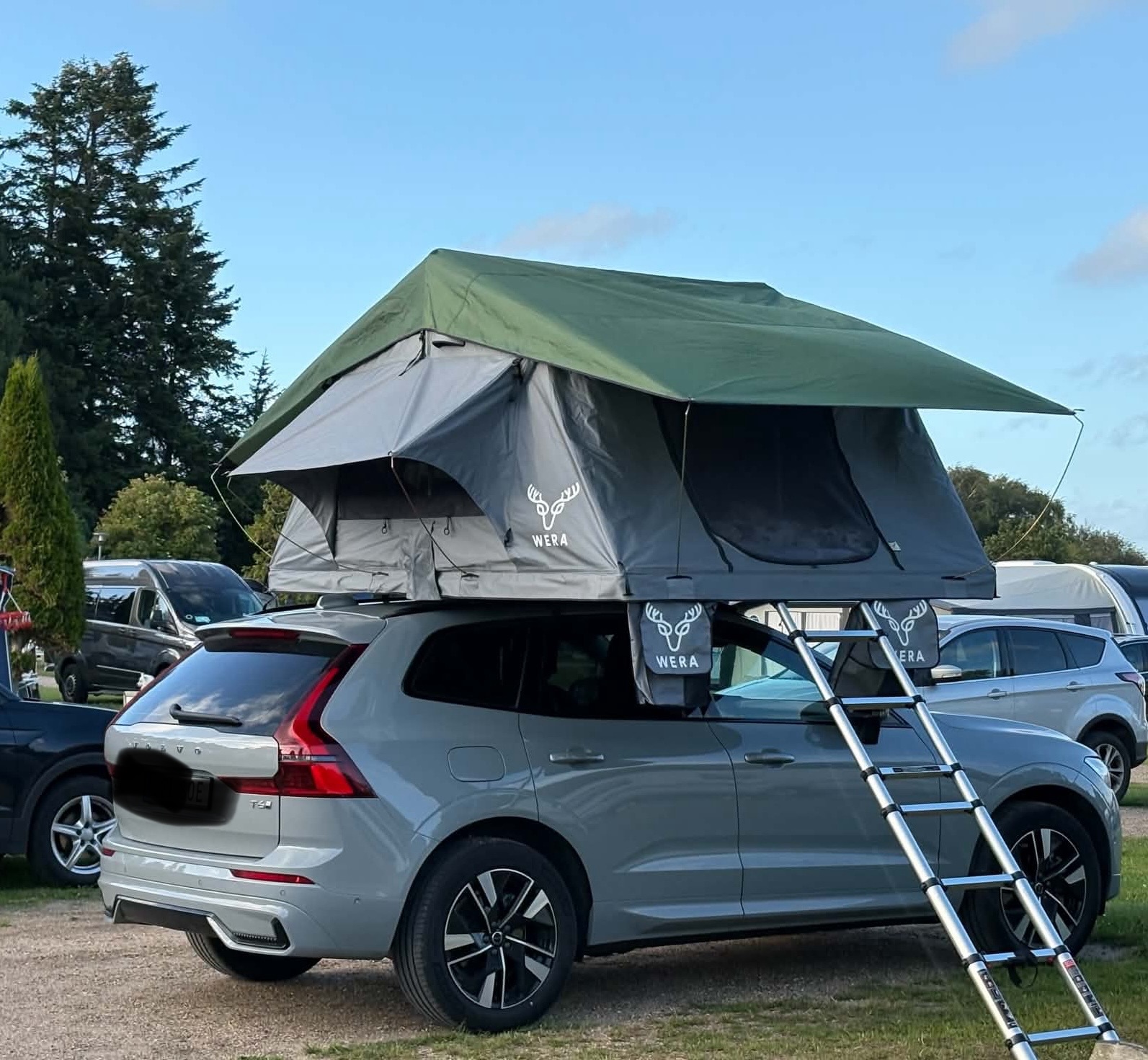 Hyr vårt wera taktält regular 180 cm – skapa sommarens bästa äventyr!