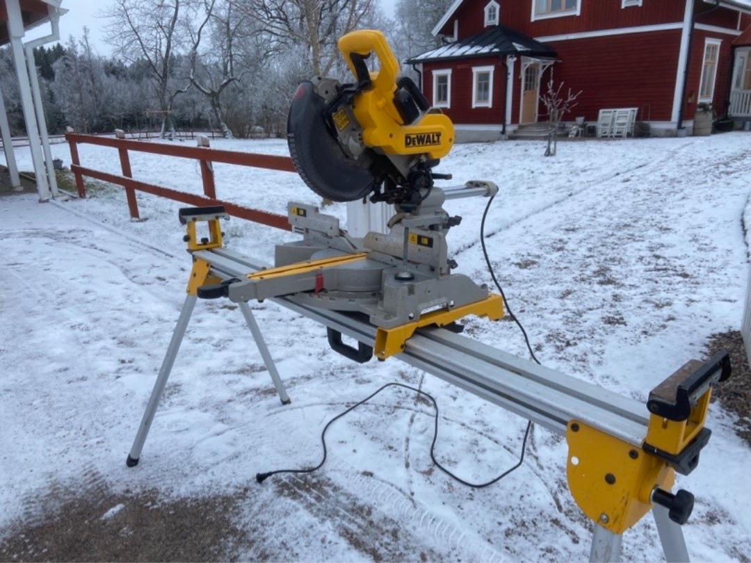 Dewalt717xps med 250mm klinga