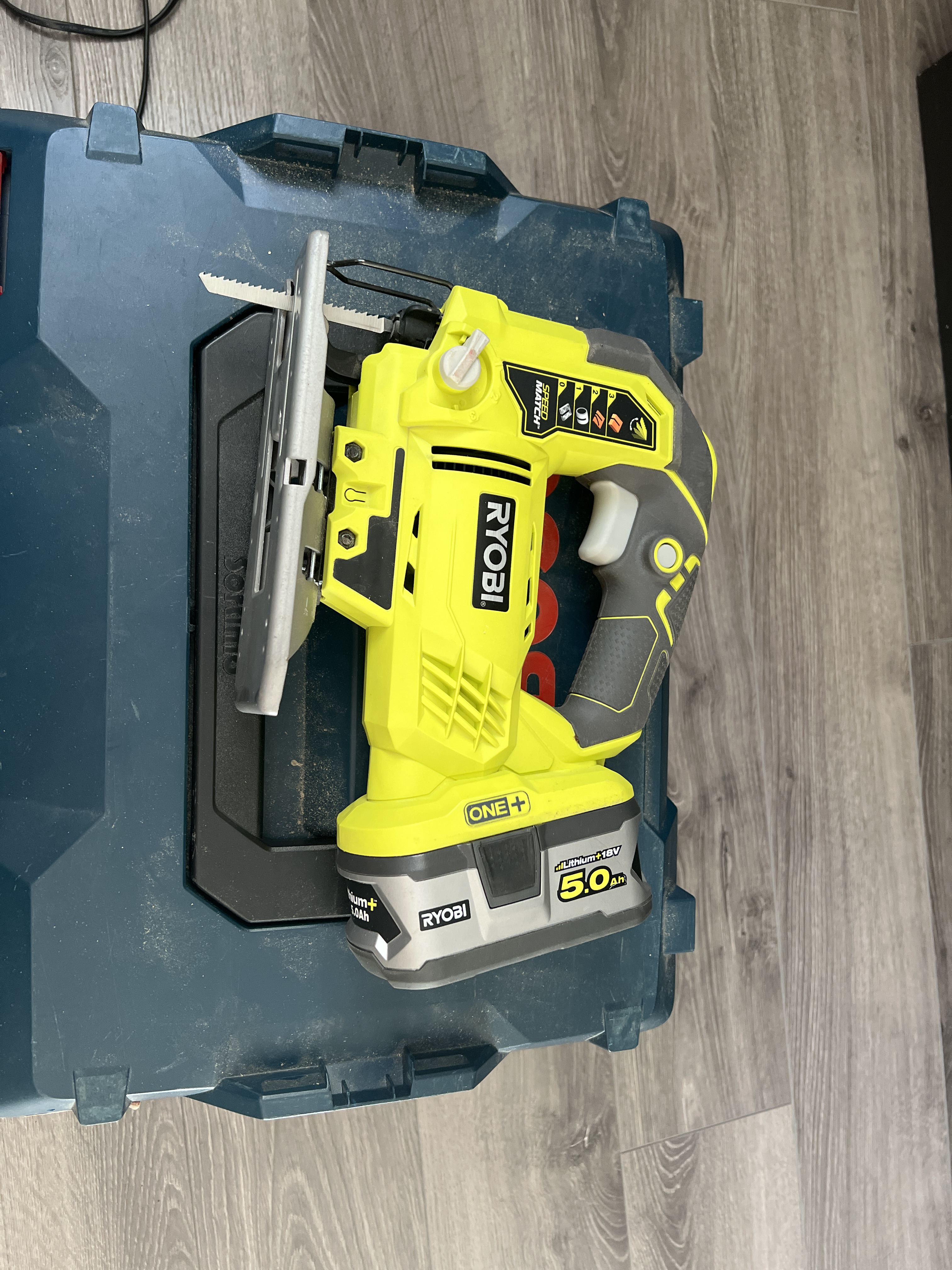 Ryobi stikksag med batteri