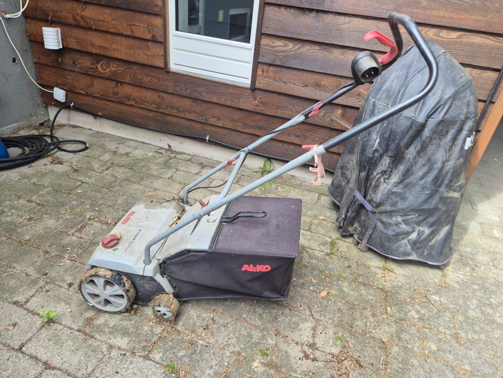 Vertikalskærer og plænelufter