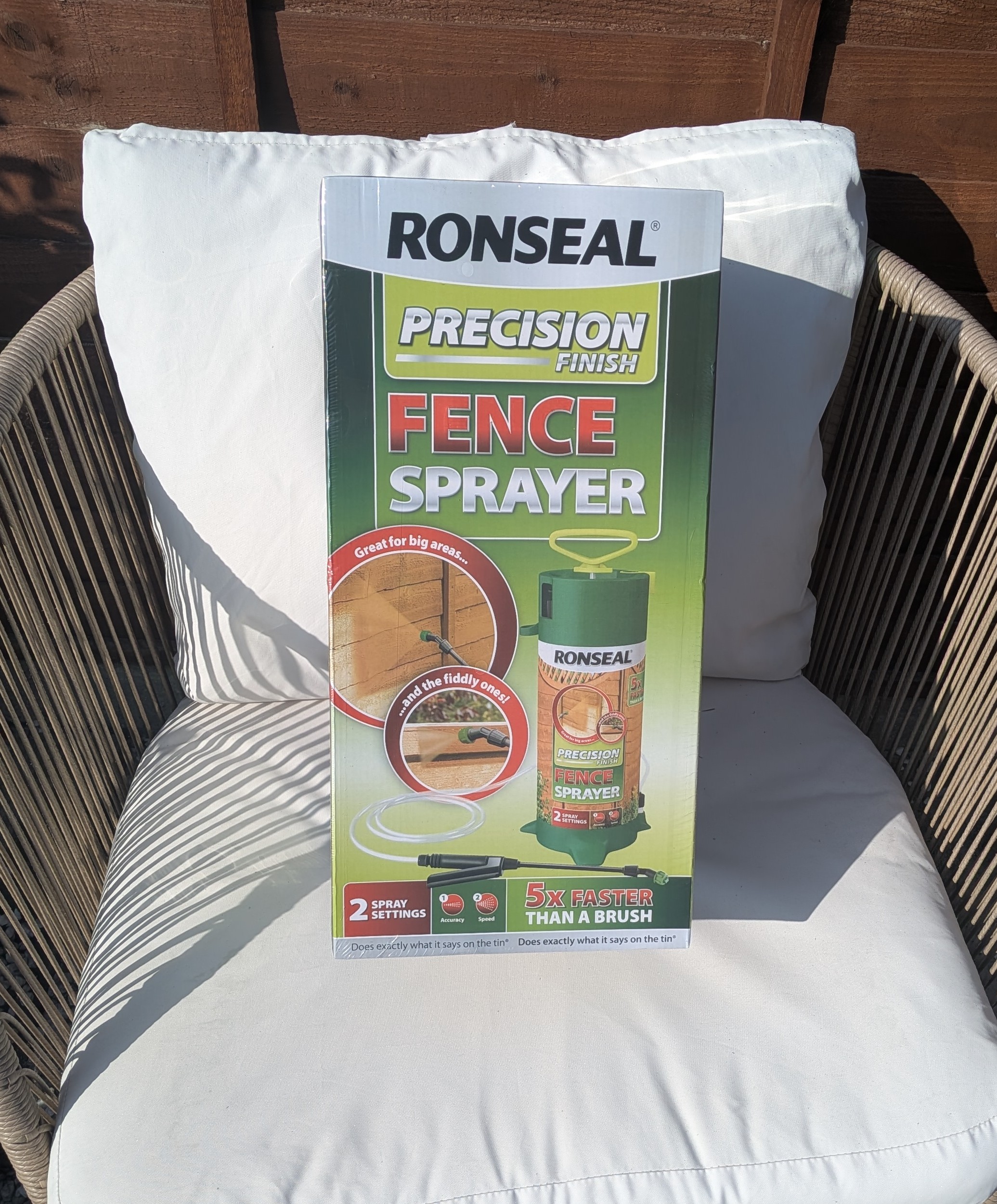 Fence sprayer-ronseal precision finish fence sprayer (2 spray modes)