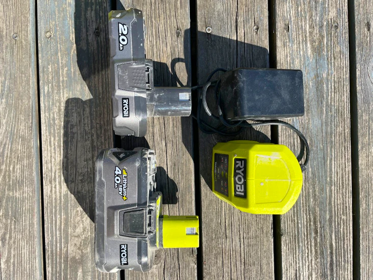 Ryobi one+ batteri med laddare