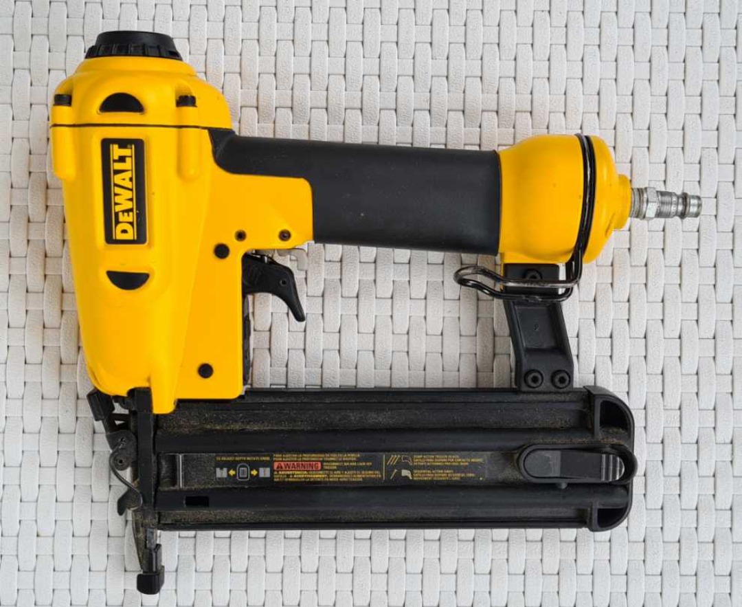 Dewalt spikpistol