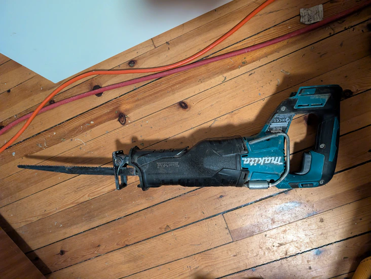 Profesjonell makita bajonettsag – med alle typer sagblad