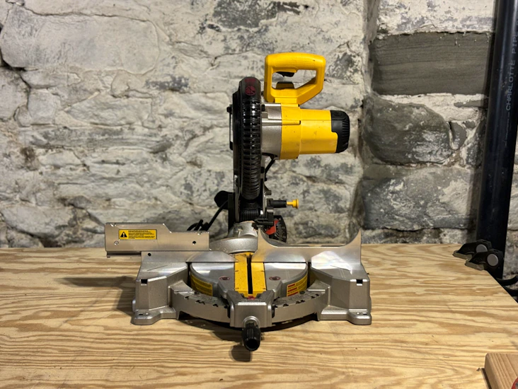 Dewalt miter saw