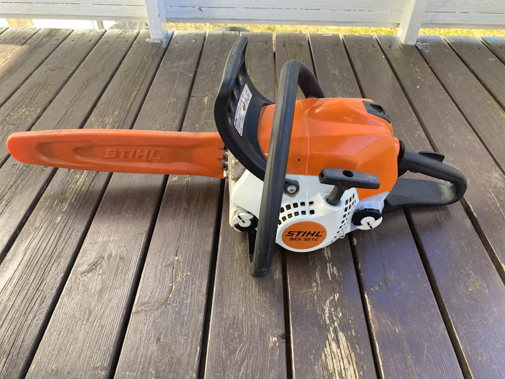 Bensindrevet motorsag stihl