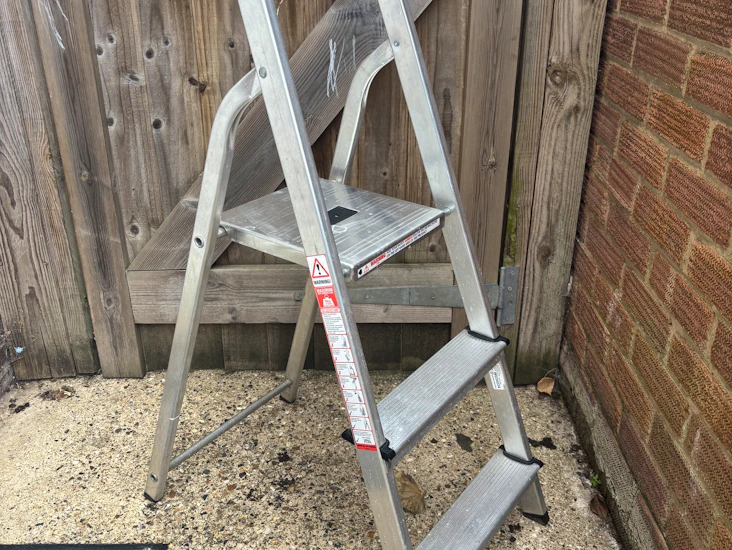 3-tier step ladder