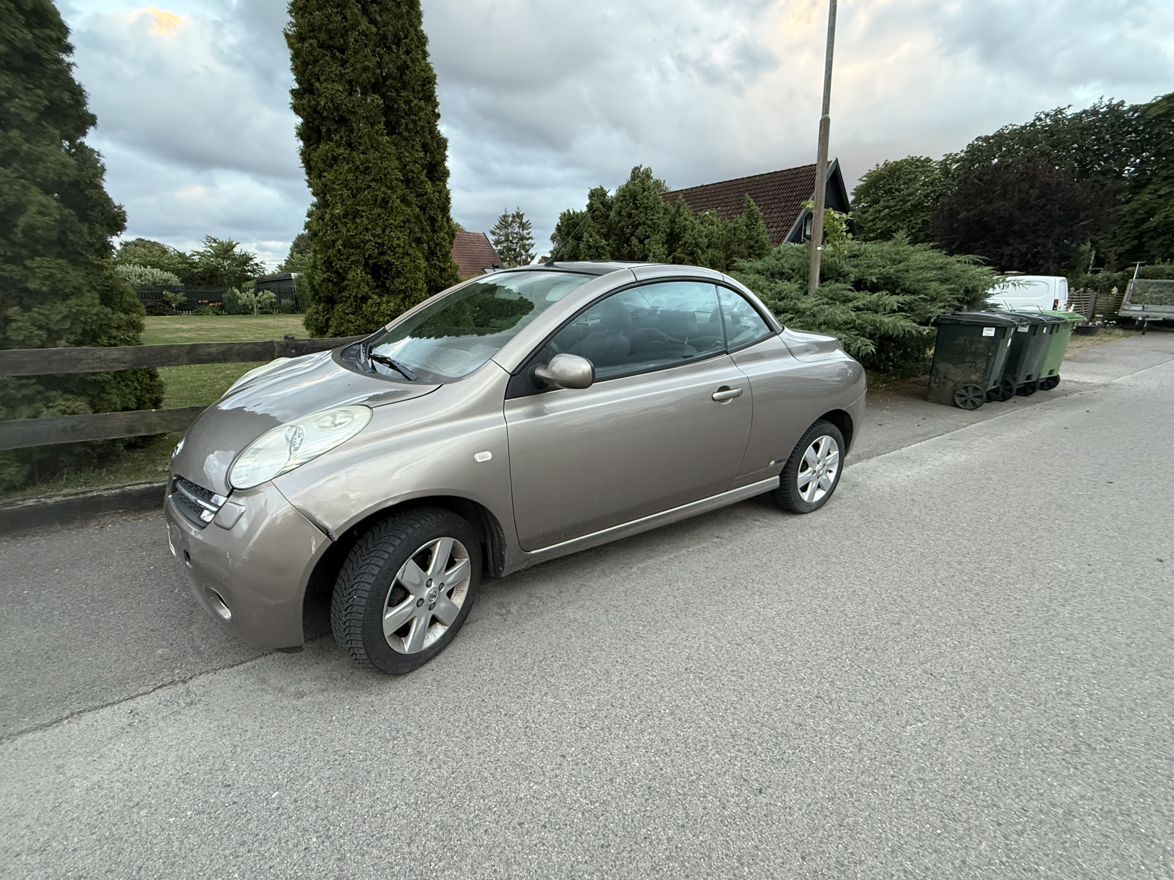 Nissan micra cabriolet 