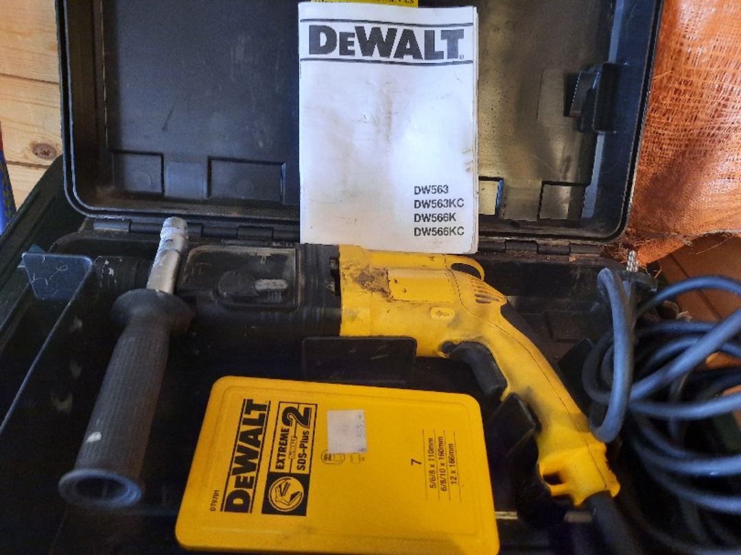 Dewalt 1200 watt slagbormaskin