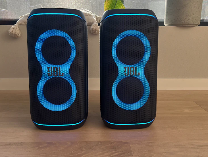 Partyhögtalare - maxat ljud för fest, middag.