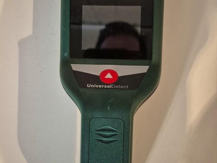 Bosch universal detektor