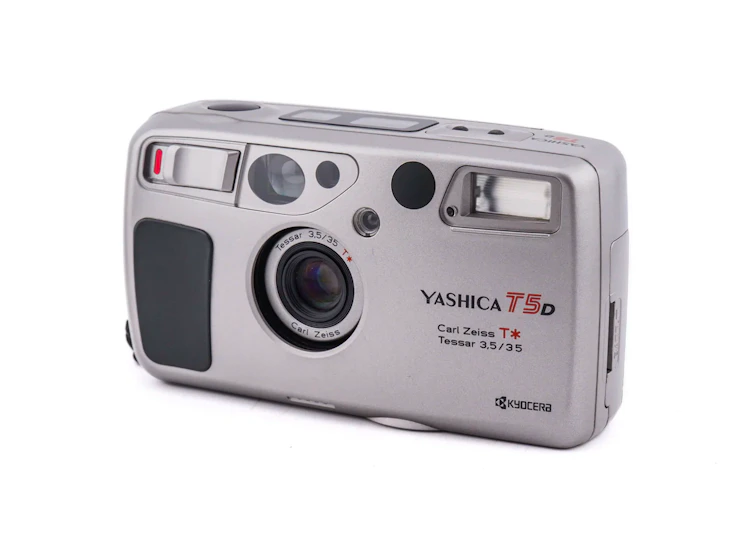 Yashica t5