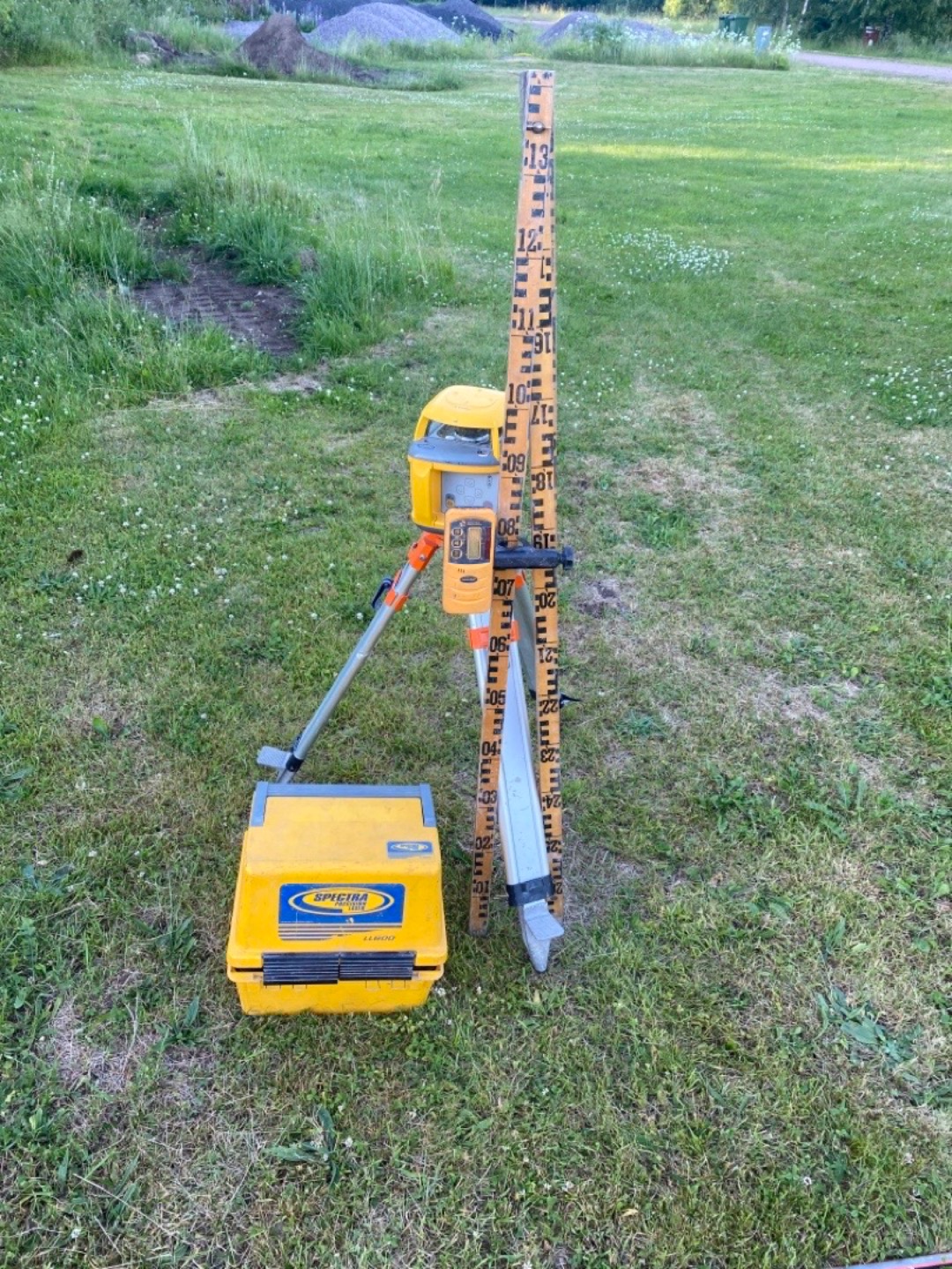 Spectra precision laser ll600