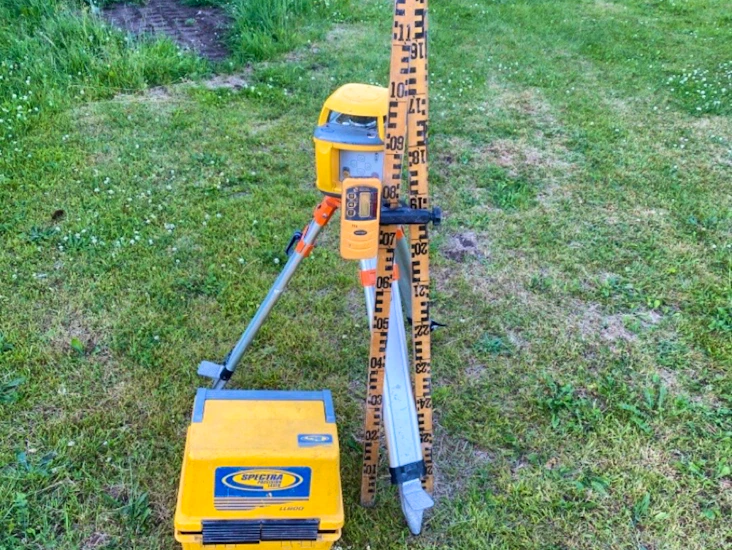 Spectra precision laser ll600