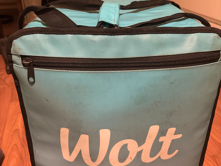 Wolt bag