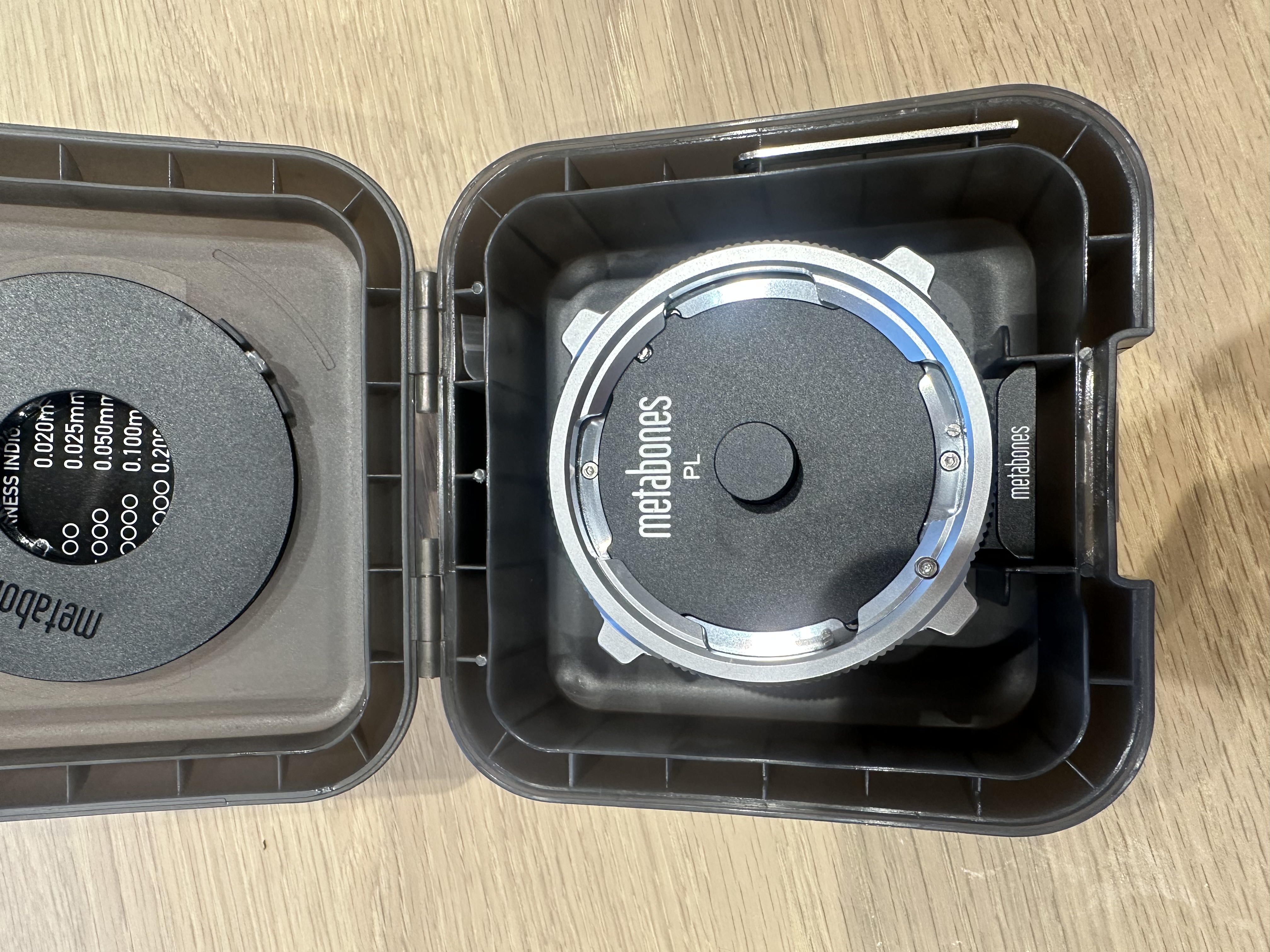 Metabones pl to e mount converter 