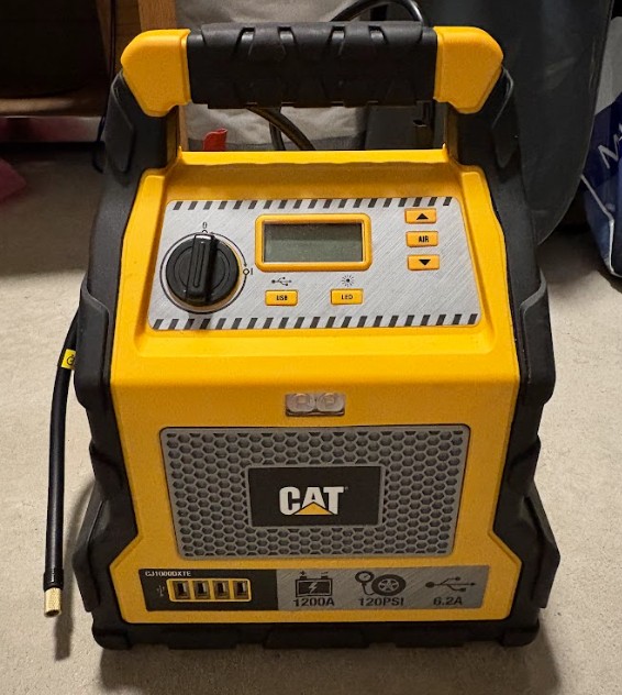 Cat 3 in 1 jump start box