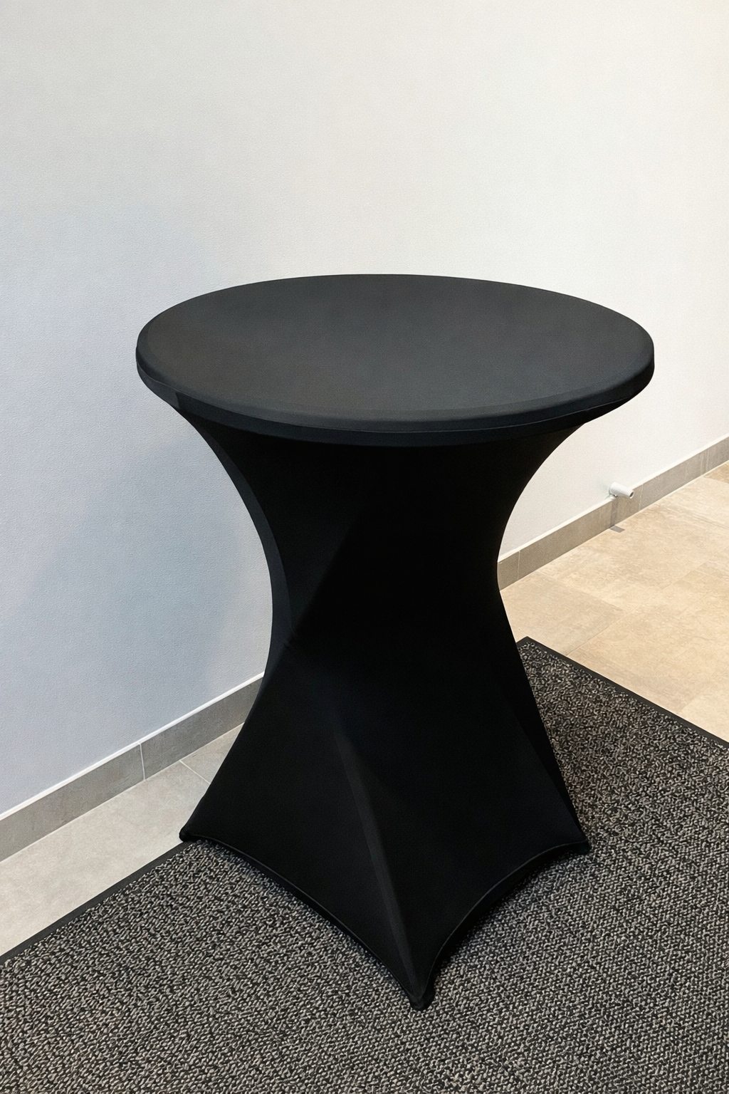 6 ståbord med svart överdrag (hemleverans möjlig)