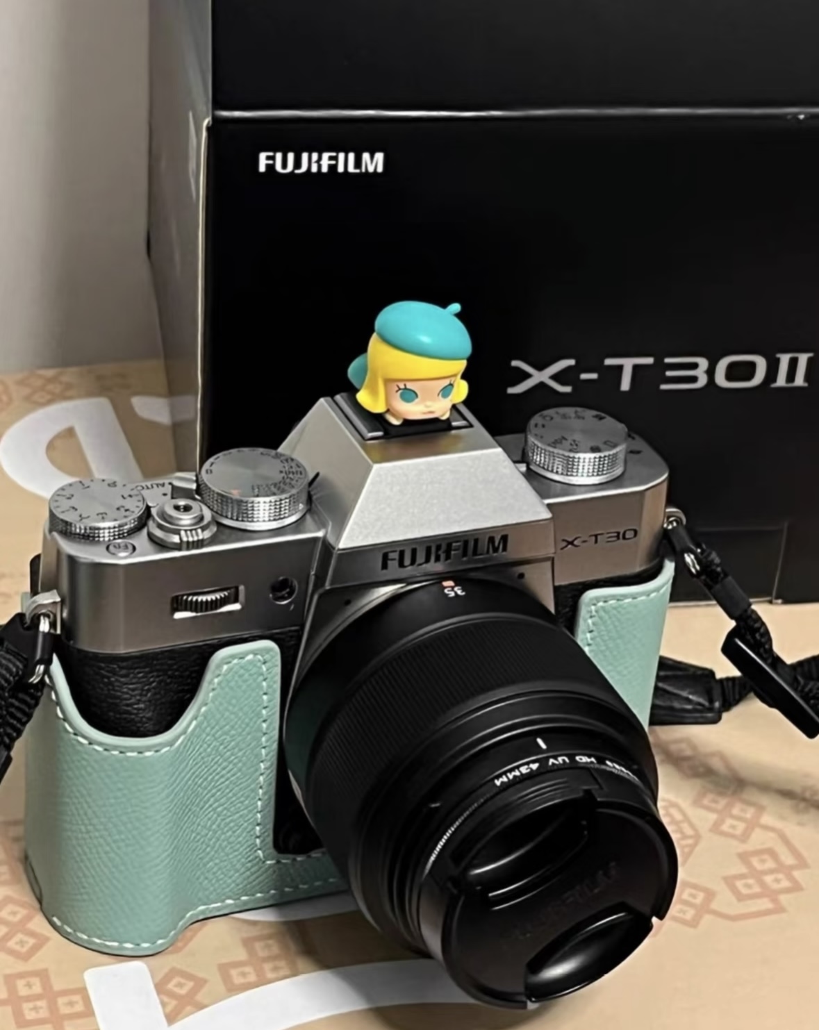 Fujifilm x-t30 ii mirrorless camera - vlogging kit with 4k, film simulations & retro style