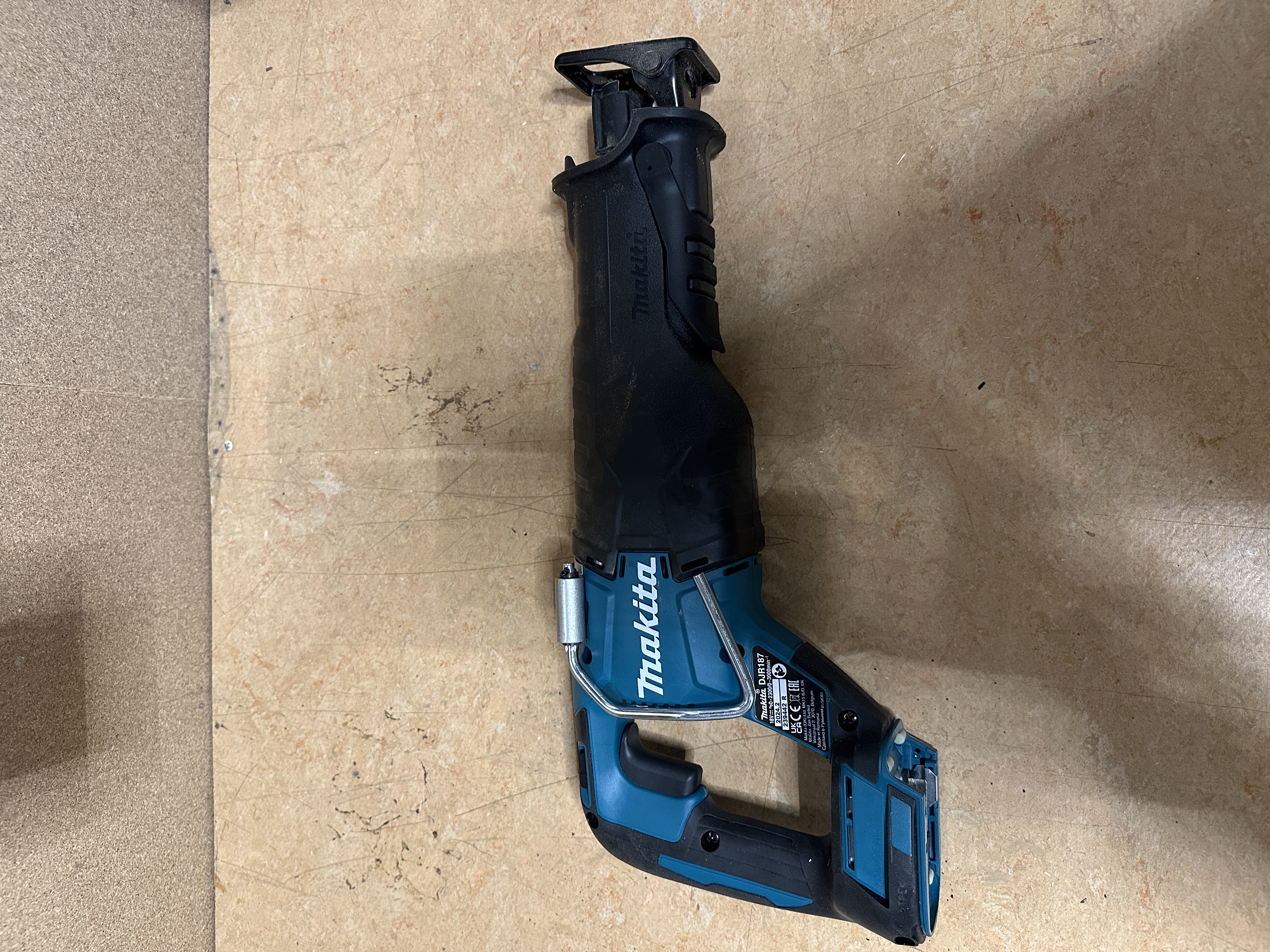 Makita bajonettsag 18v djr187
