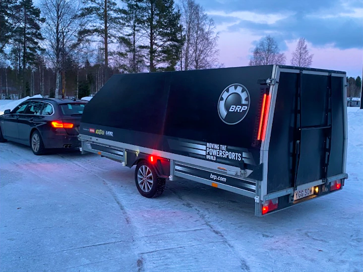 4p touring 445 med bakgavel.