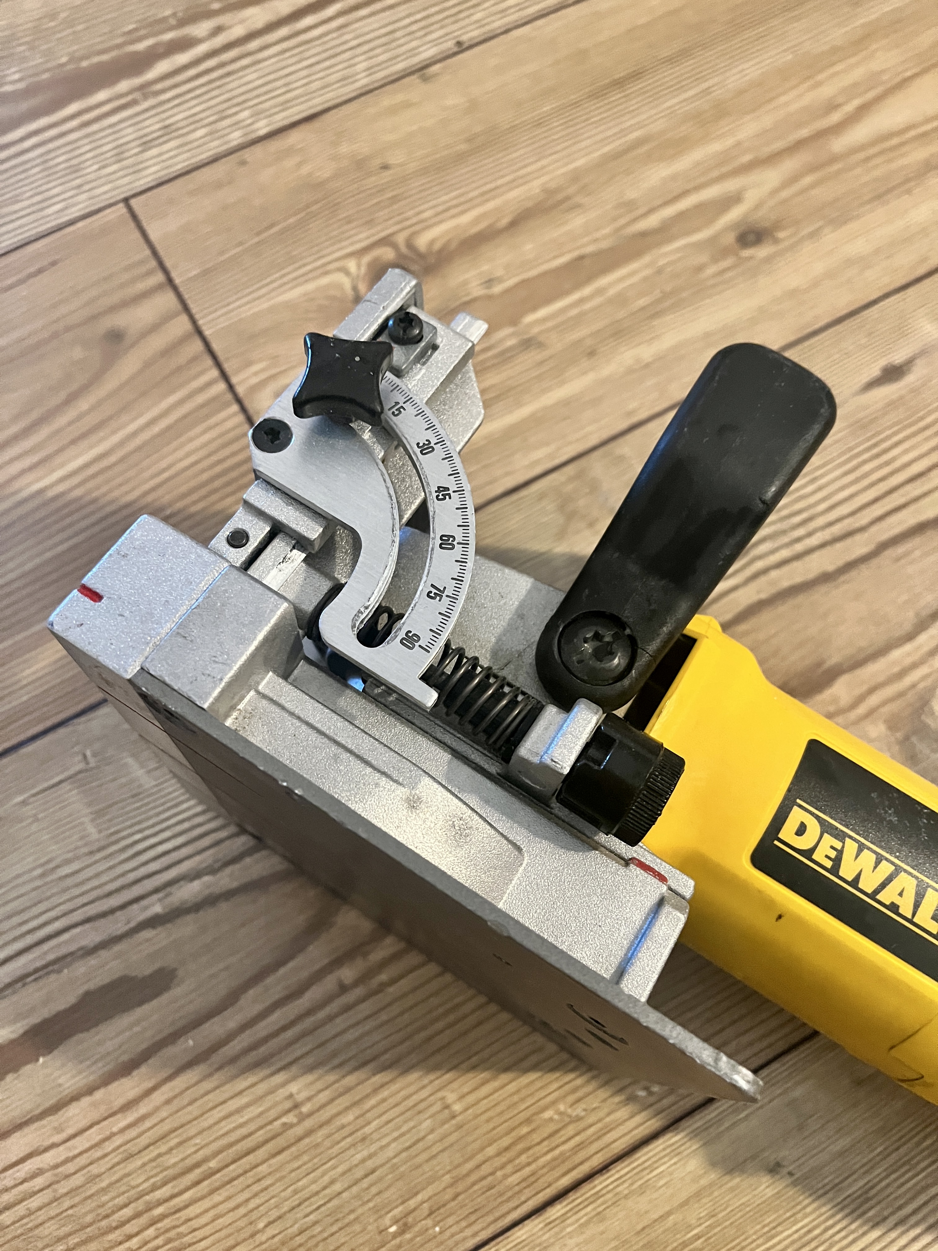 Kraftfull lamellfräs dewalt (kexmaskin)