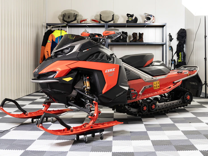 Vuokrataan: lynx rave re 600r e-tec 3500 2024