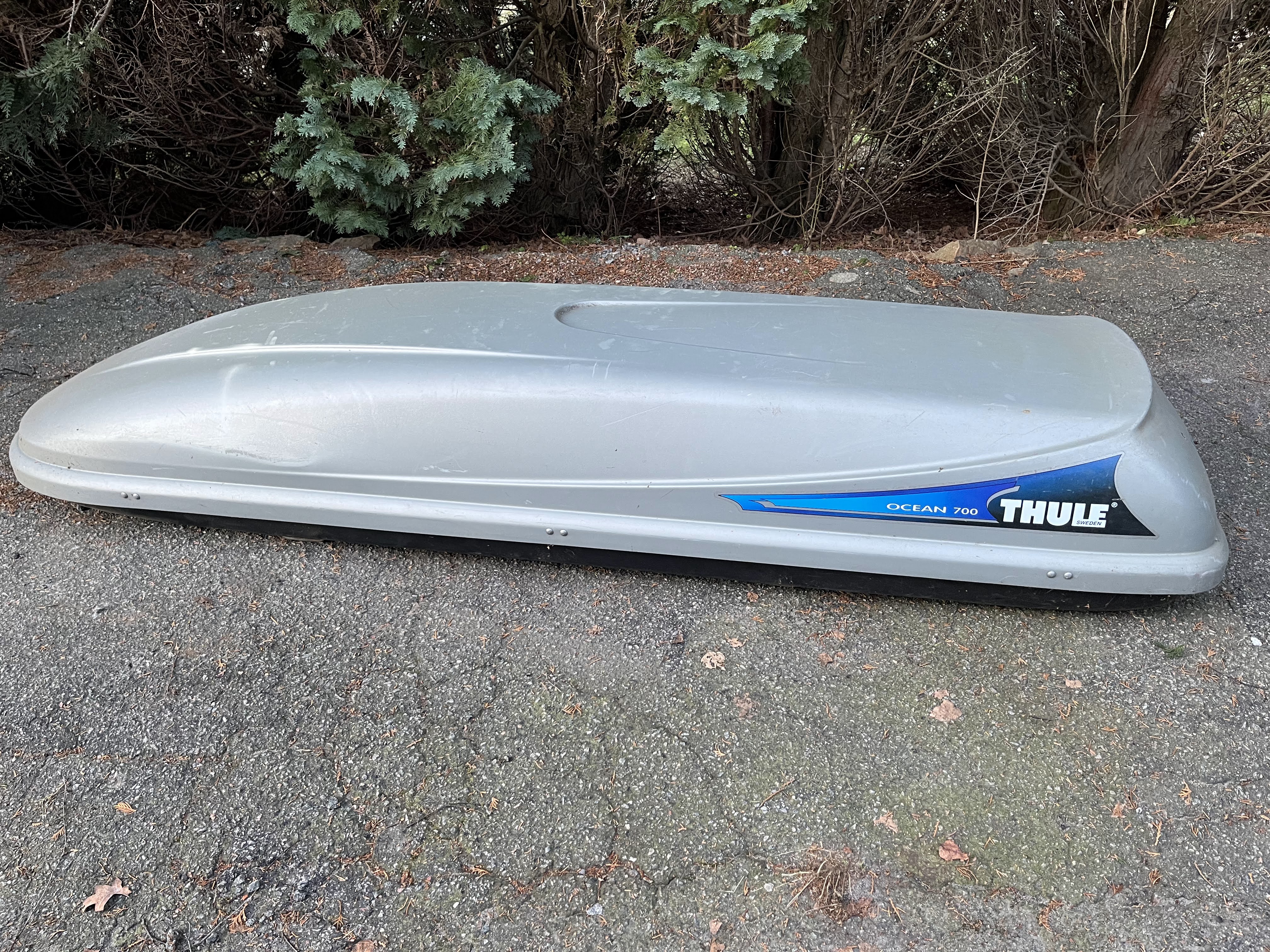 Thule ocean 700 med eller utan thule skena för takrails