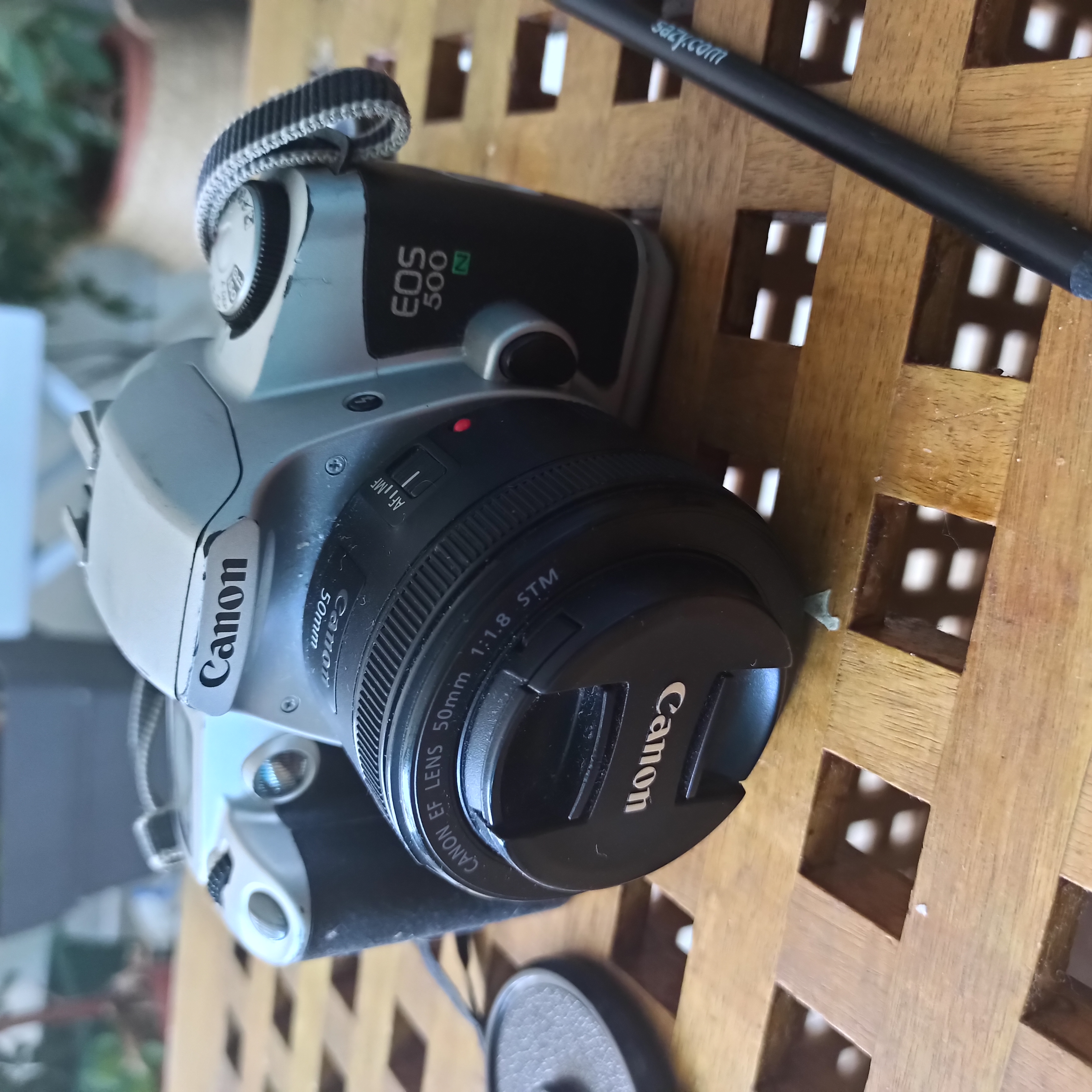 Analogue digital camera 