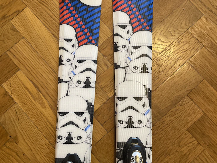 Skidor 128 cm rossignol star wars slalomskidor