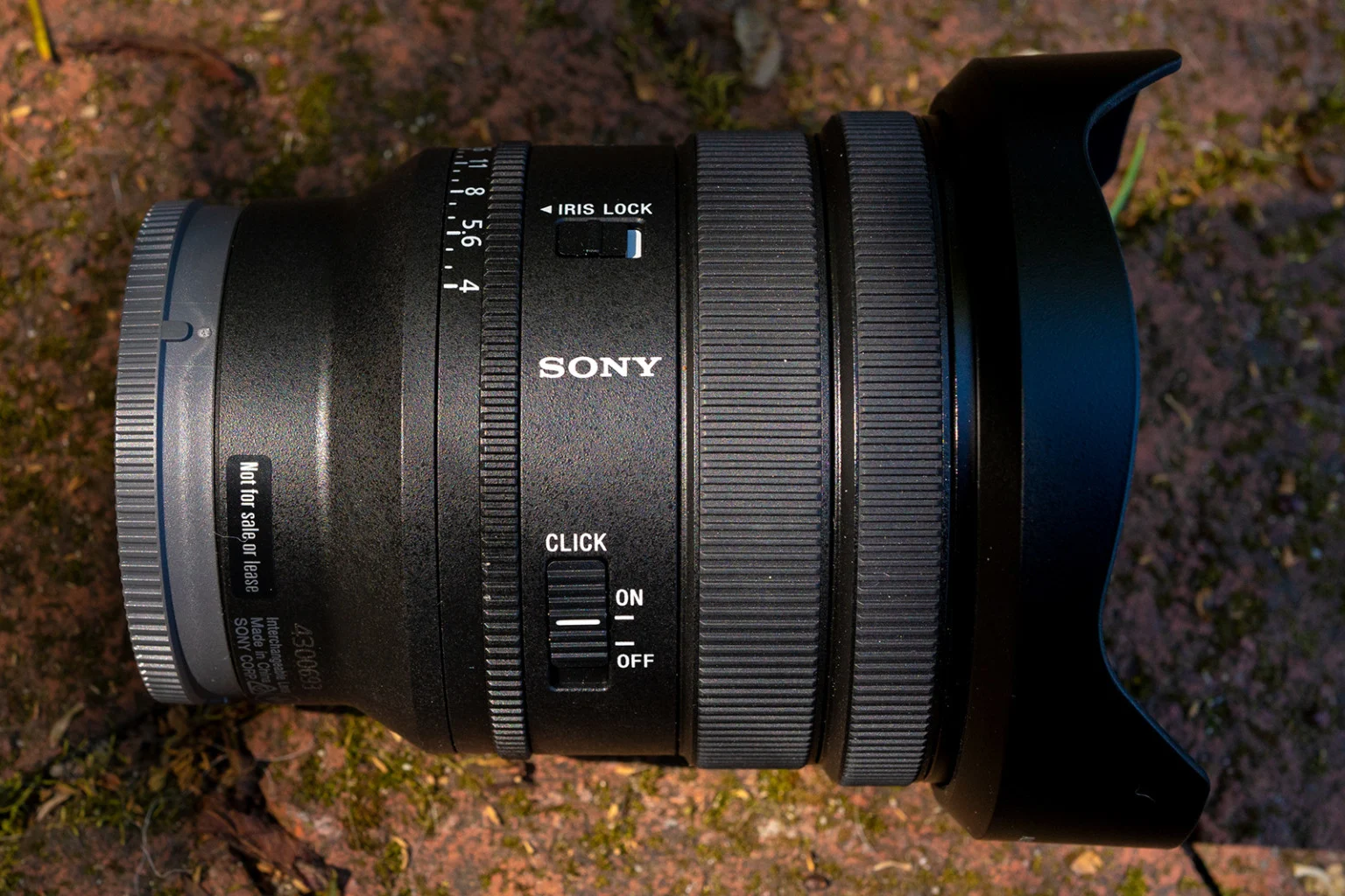 16-35 mm f/4 pz sony lens 