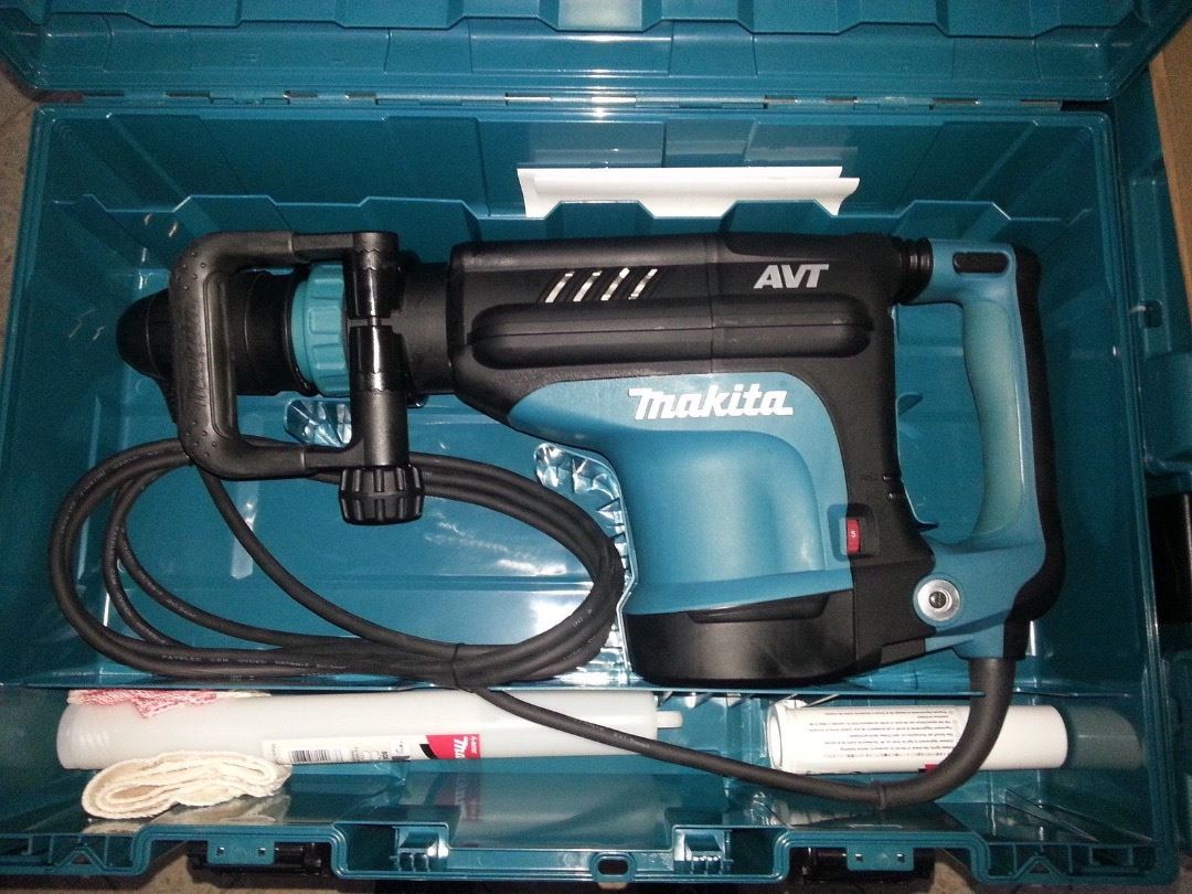 Bilningshammare makita hm 1213c 