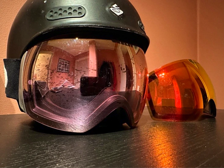 Sweet skihjelm med oakley flight deck l