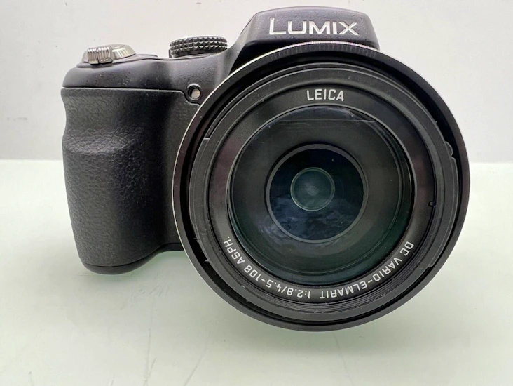 Lumix fz200 med stativ o ringlampa