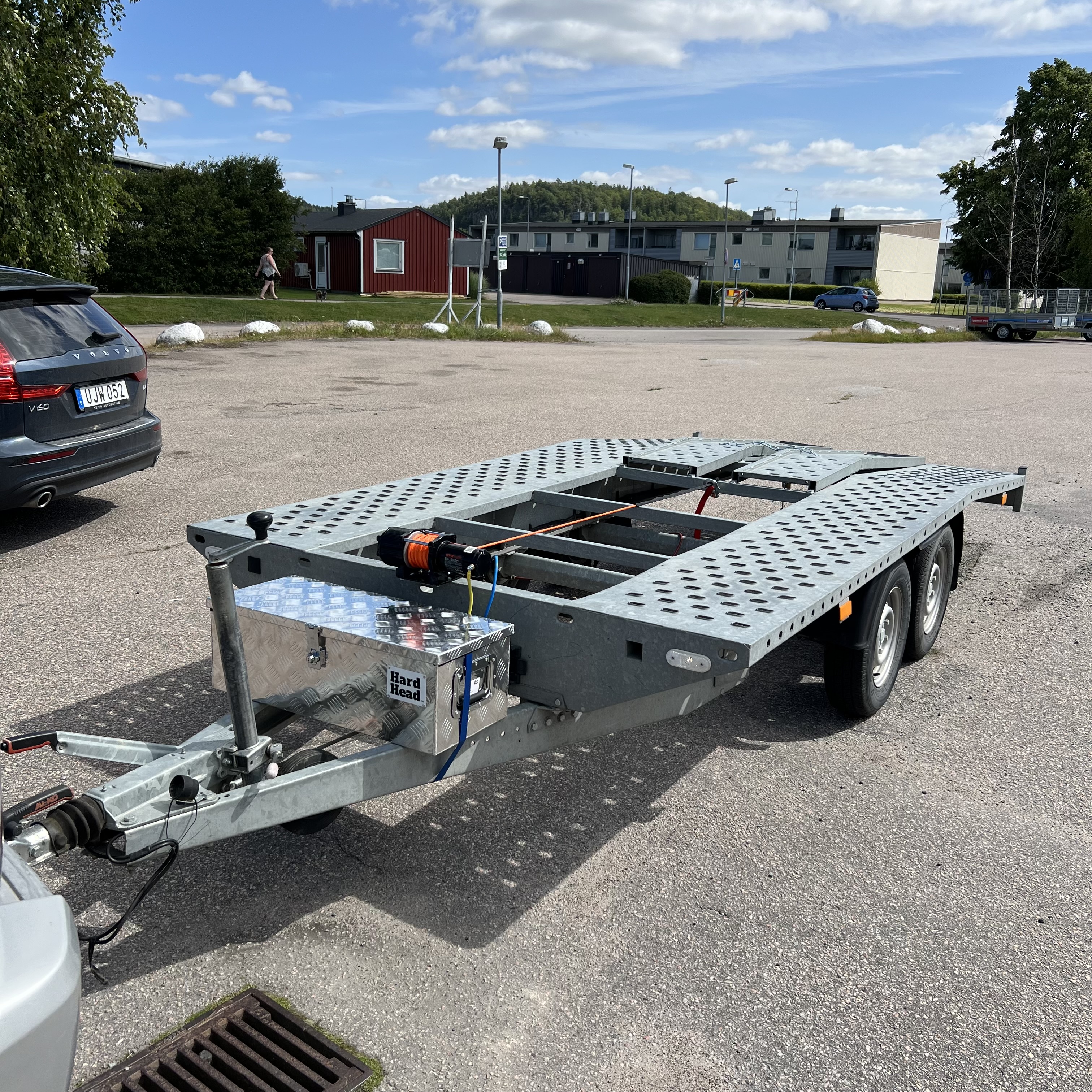 Biltransportsläp-maskinsläp lastvikt 2162 kg  med el vinsch 