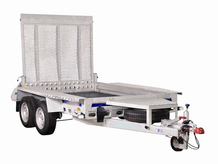 Maskinsläp / boggiesläp 2600kg med ramp