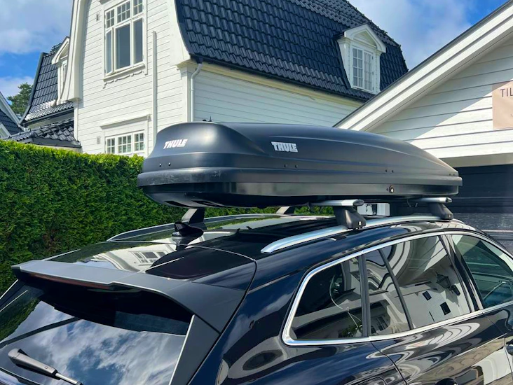 Takboks/skiboks thule pacific 700 420 l til leie