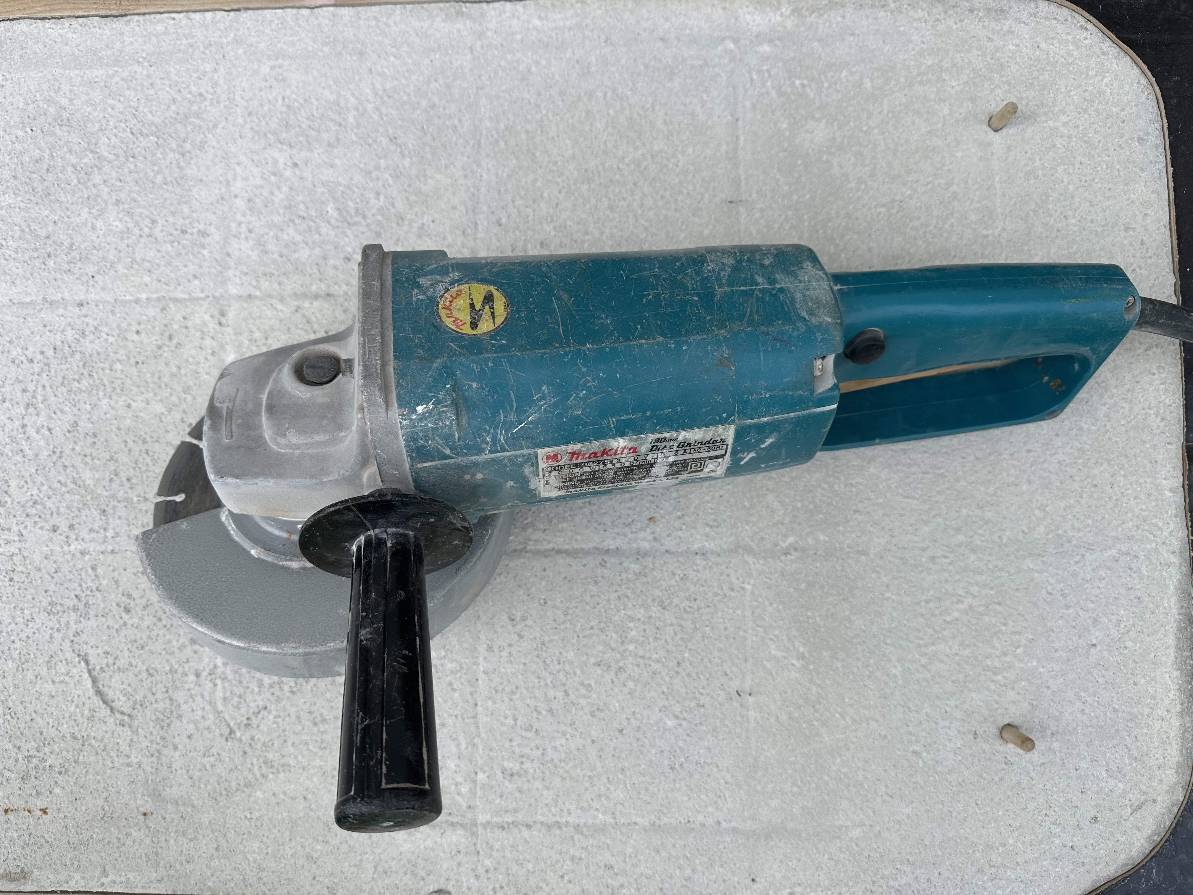 Makita stenkap vinkelslip för sten och betong