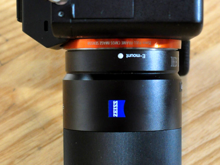 Sony a7 ii + 55/1.8 eller 25/2.0 +..