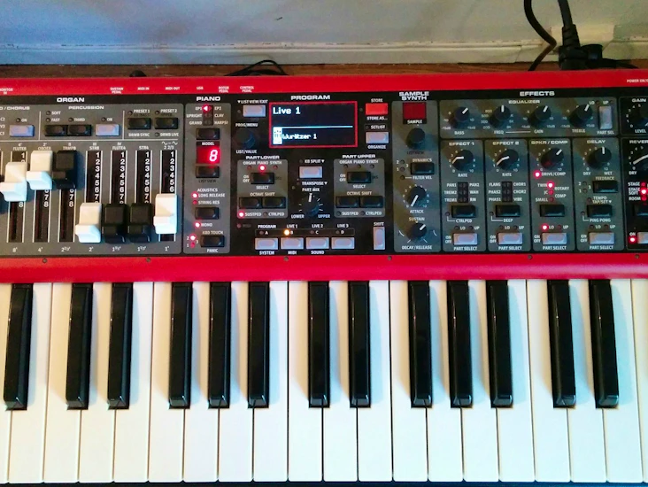 Nord electro 5d - 61 - med ekstra utstyr