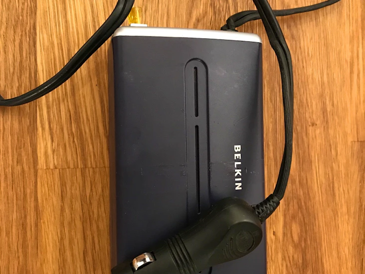 12 volt til 230 volt (sigarettadapter)