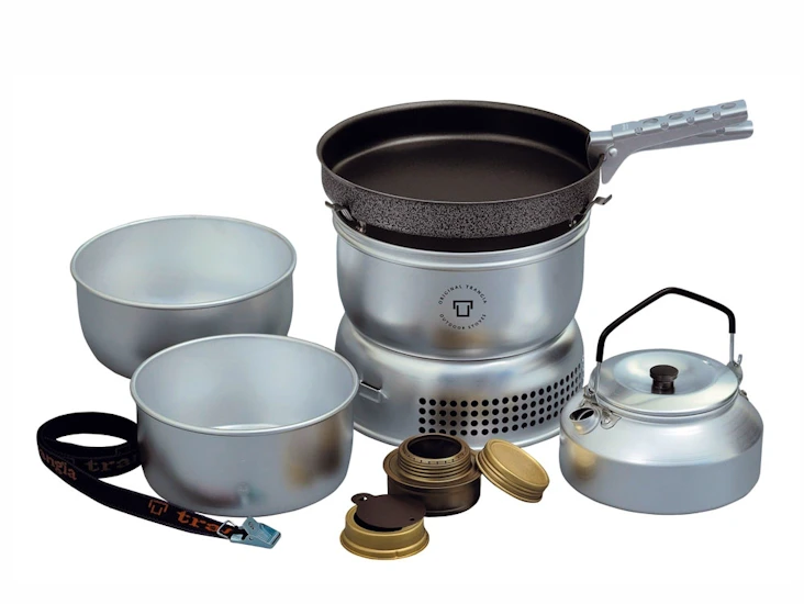 Stormkjøkken og kjøkkenutstyr for telttur