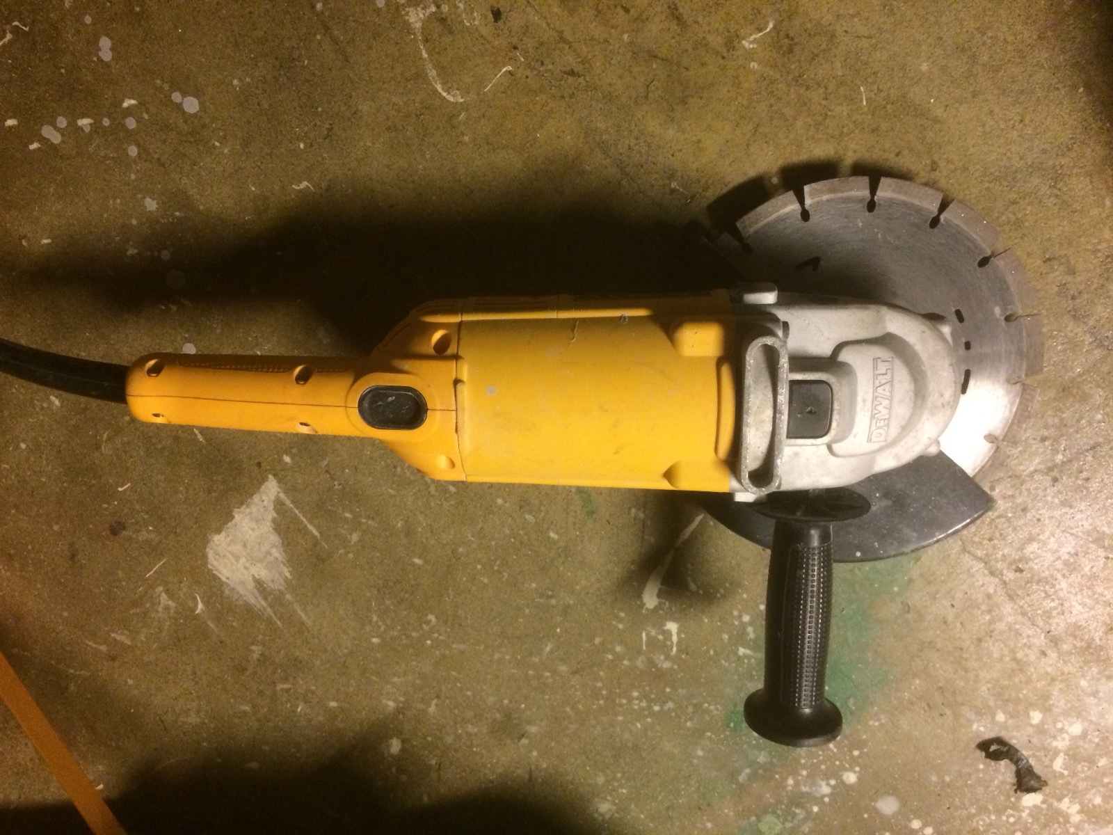 Dewalt vinkelsliper 230mm