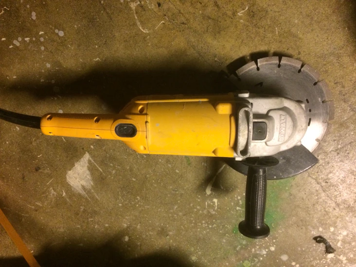 Dewalt vinkelsliper 230mm